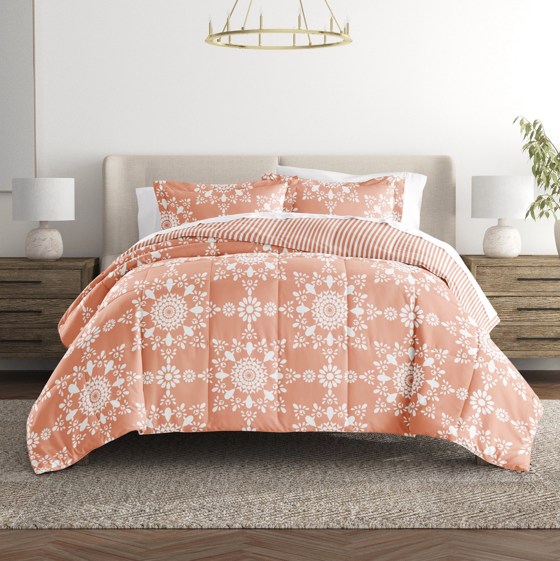 Daisy Medallion Reversible Patterned Down-Alternative Comforter Set