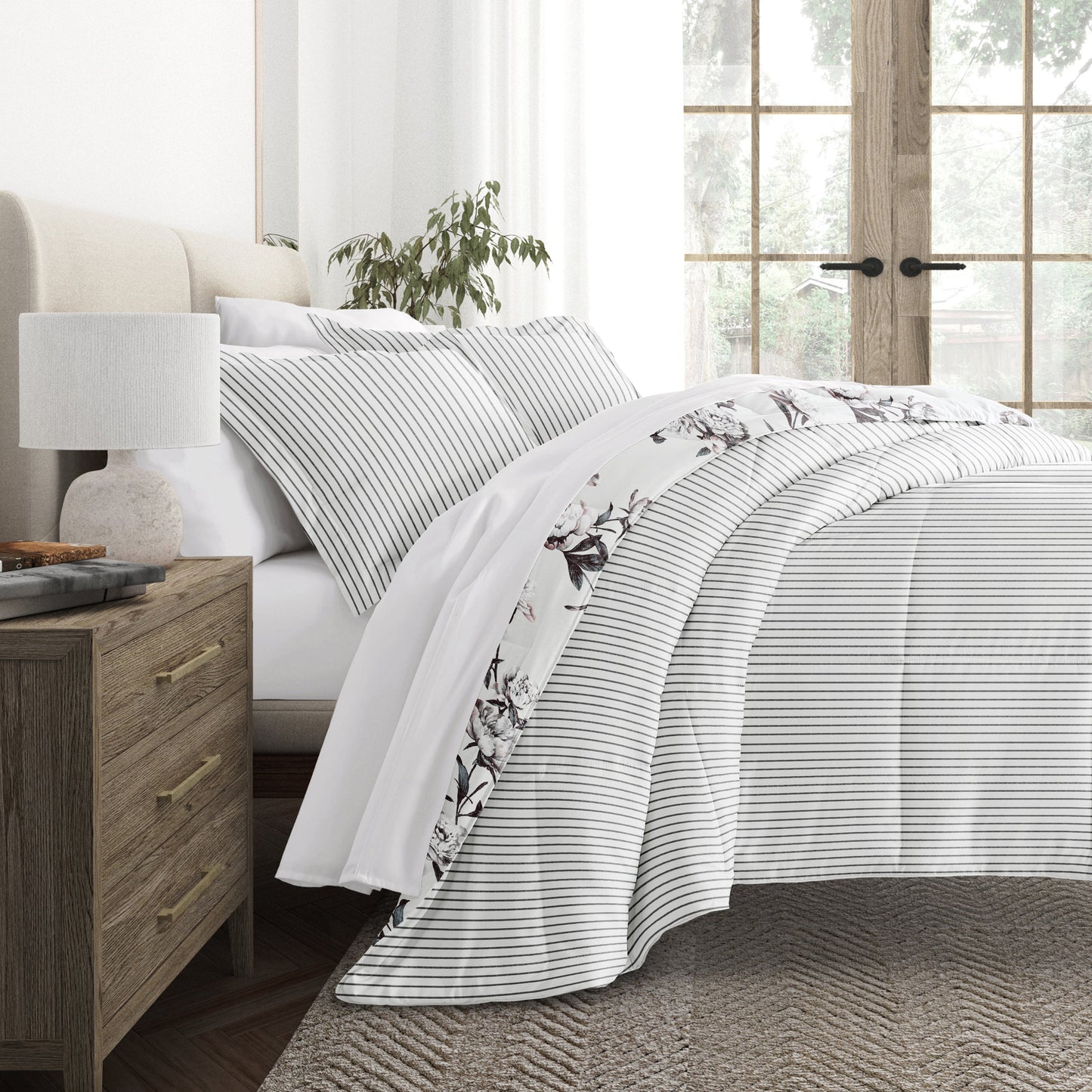 Vintage Magnolia Stripe Reversible Patterned Down-Alternative Comforter Set