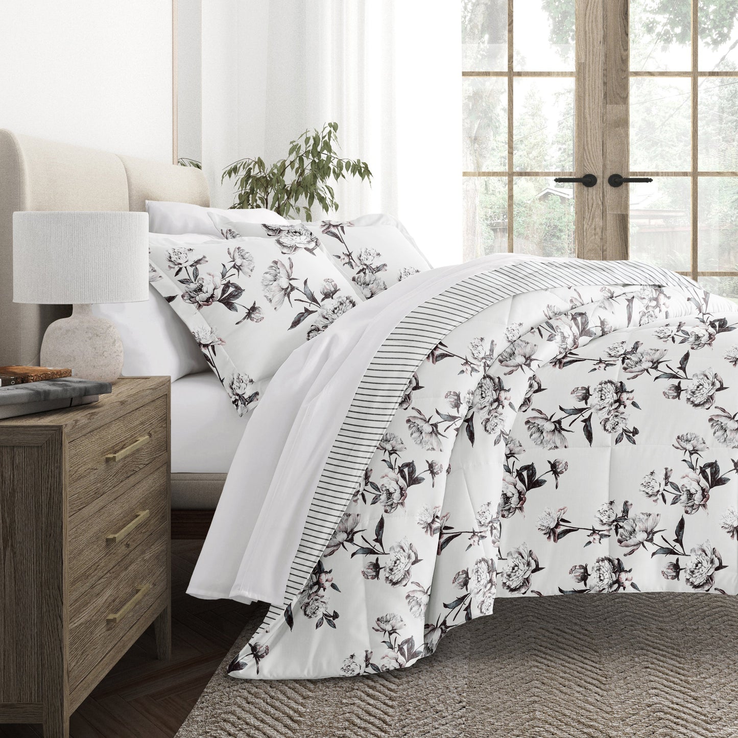 Vintage Magnolia Stripe Reversible Patterned Down-Alternative Comforter Set