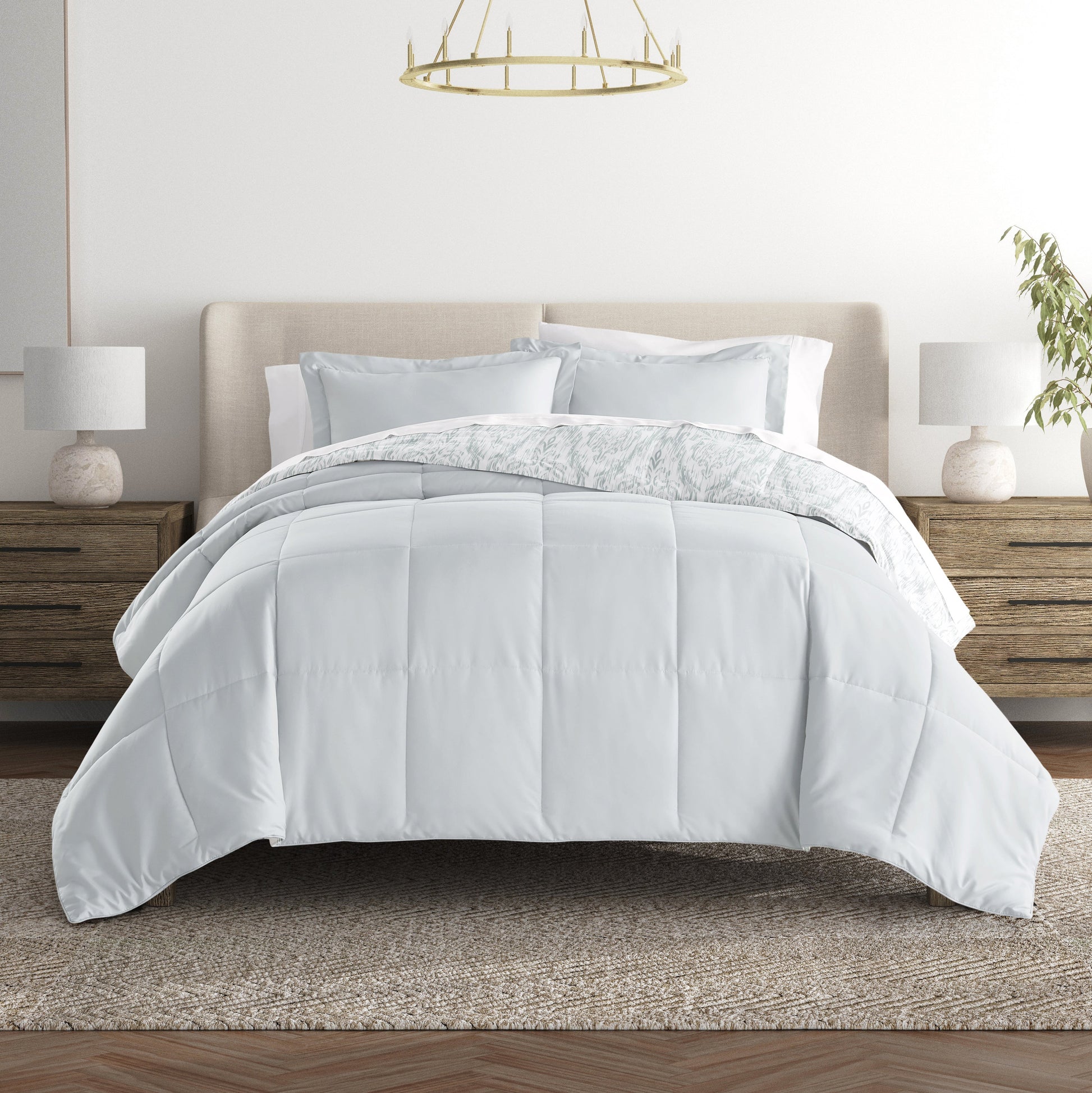 English Countryside Reversible Patterned Down-Alternative Comforter Set