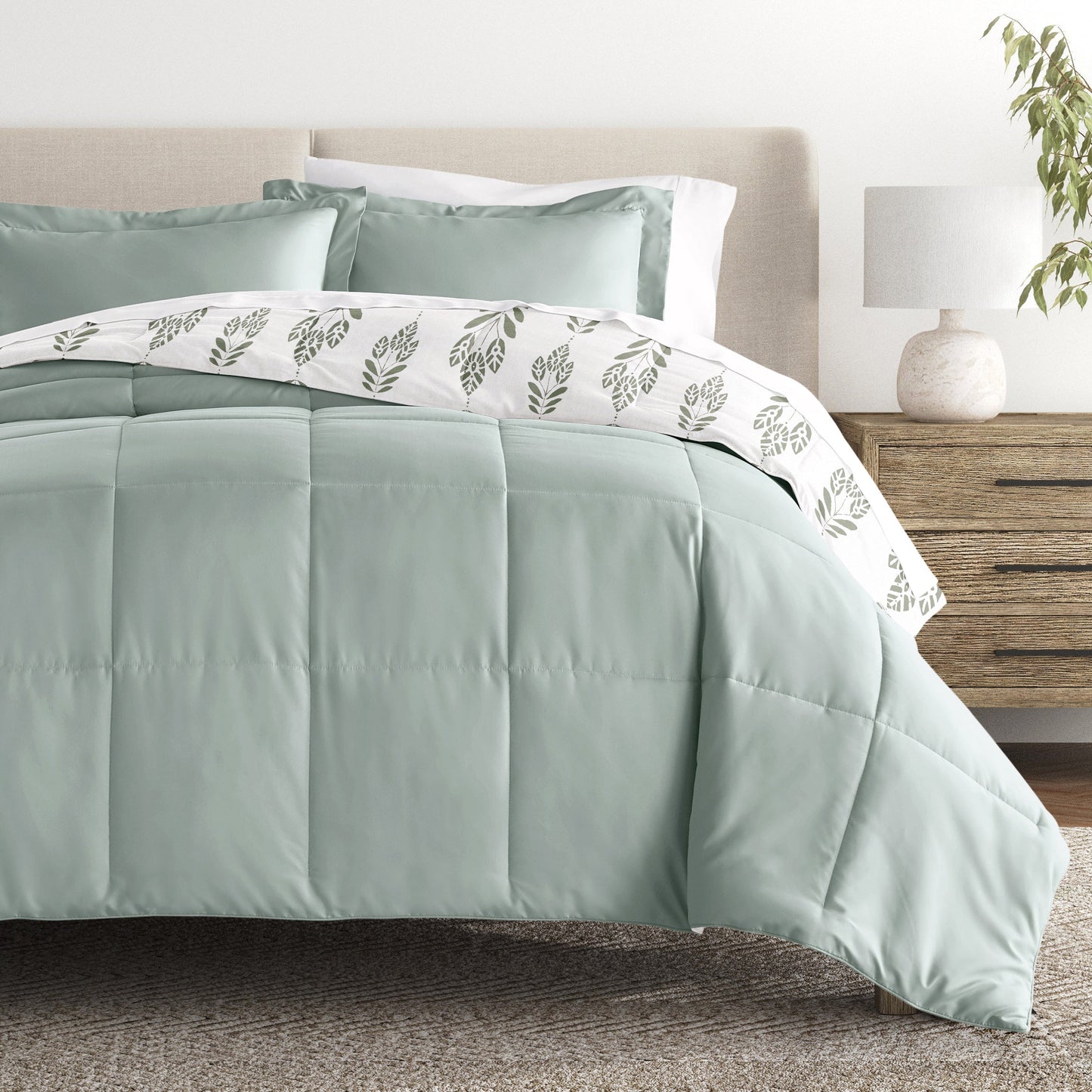 Folk Leaves Reversible Patterned Down-Alternative Comforter Set