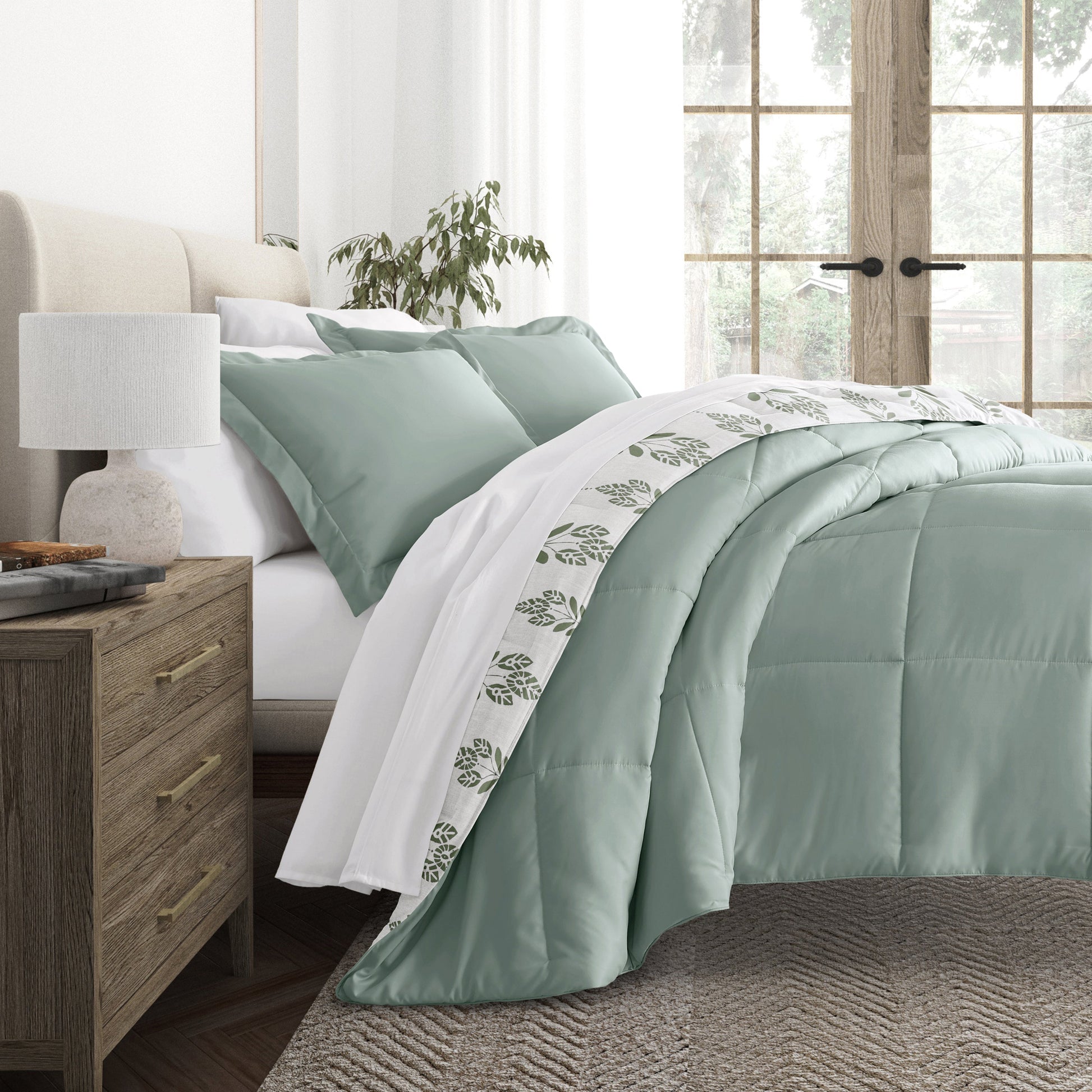 Folk Leaves Reversible Patterned Down-Alternative Comforter Set