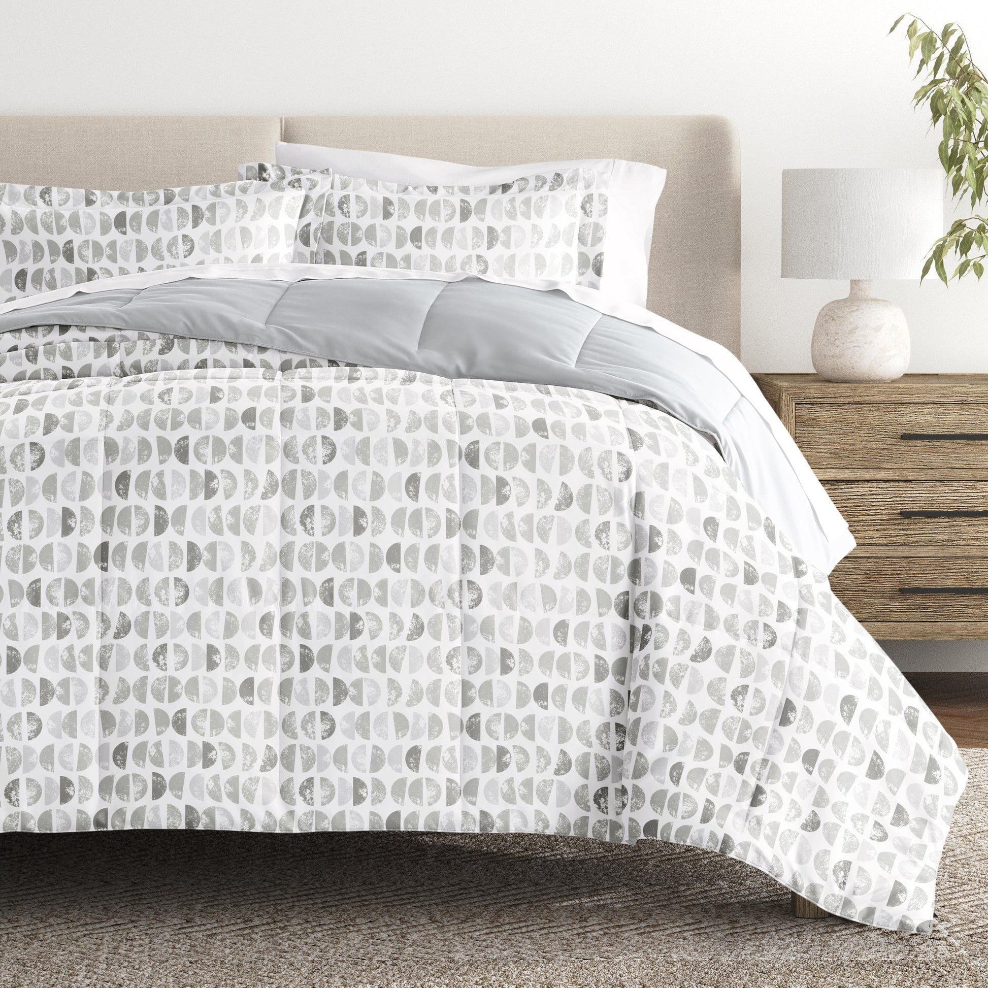 Moonlight Stars Reversible Patterned Down-Alternative Comforter Set
