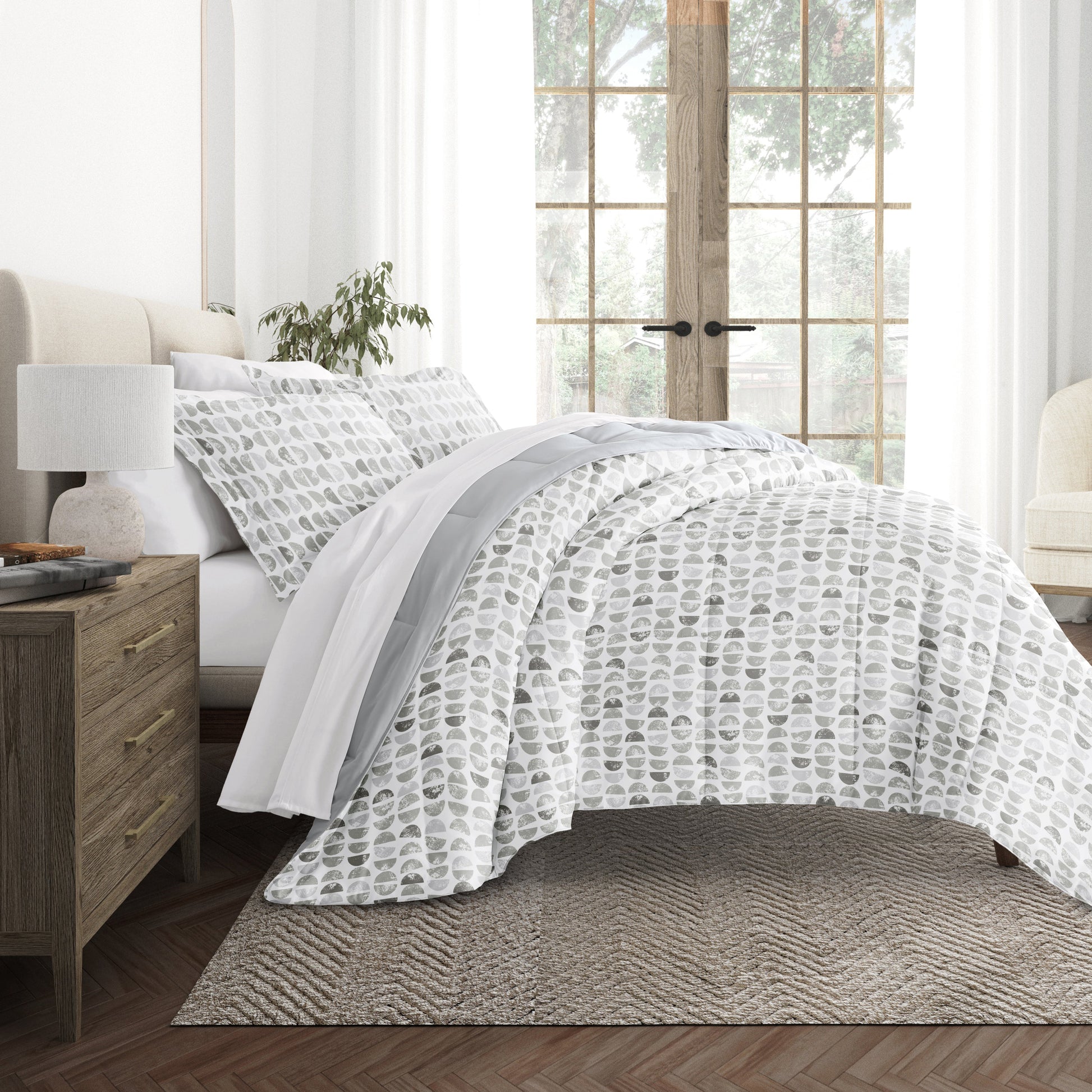 Moonlight Stars Reversible Patterned Down-Alternative Comforter Set