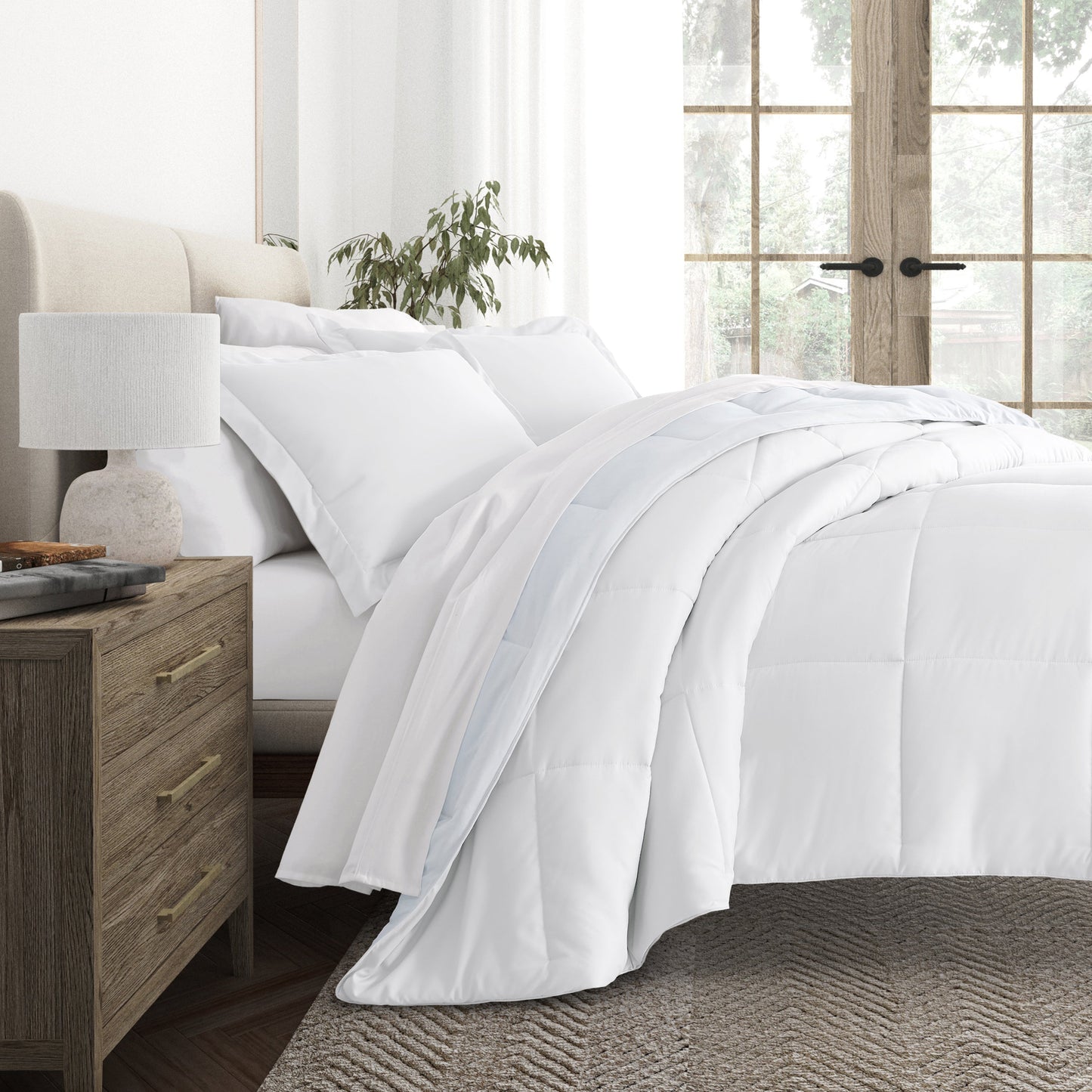 Ocean Waves Reversible Patterned Down-Alternative Comforter Set
