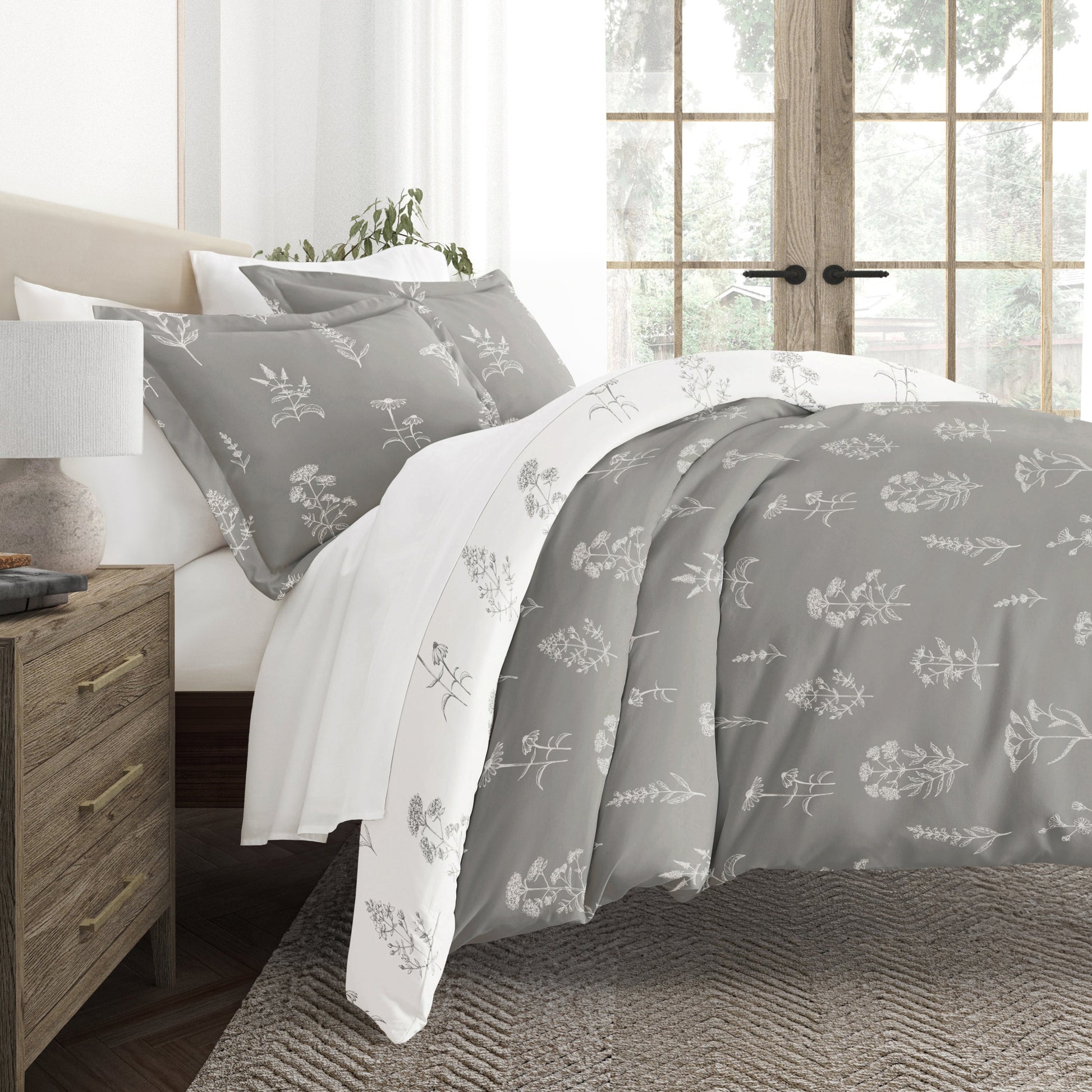 Botany Floral Patterned Reversible Duvet Cover Set