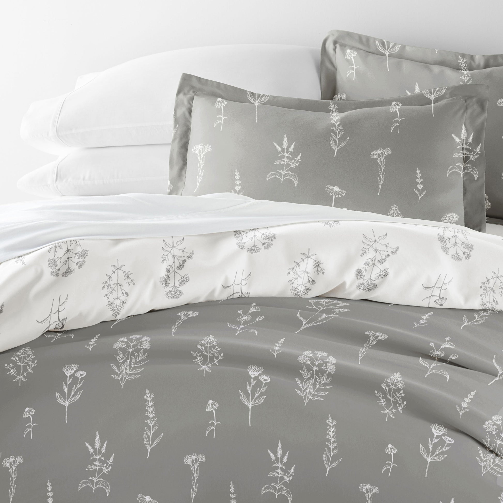 Botany Floral Patterned Reversible Duvet Cover Set
