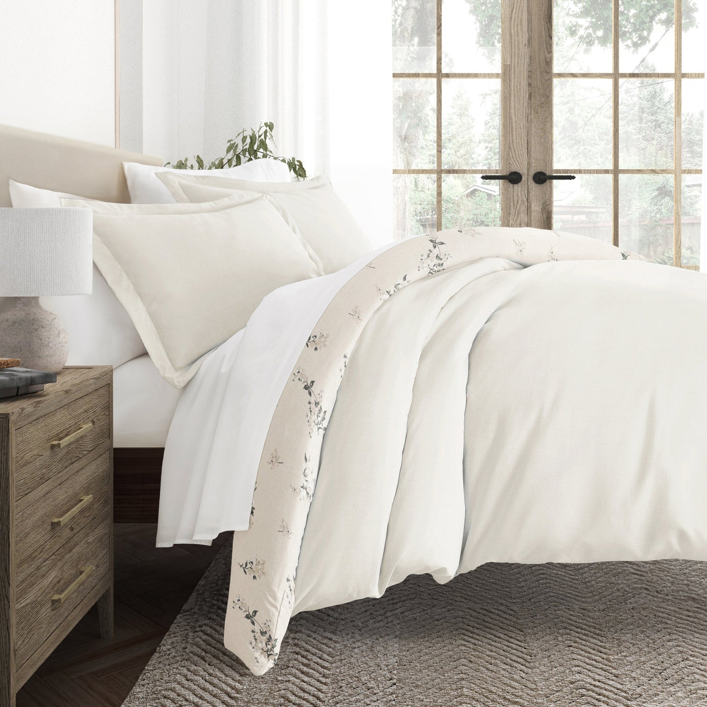 Delicate Floral Patterned Reversible Duvet Cover Set