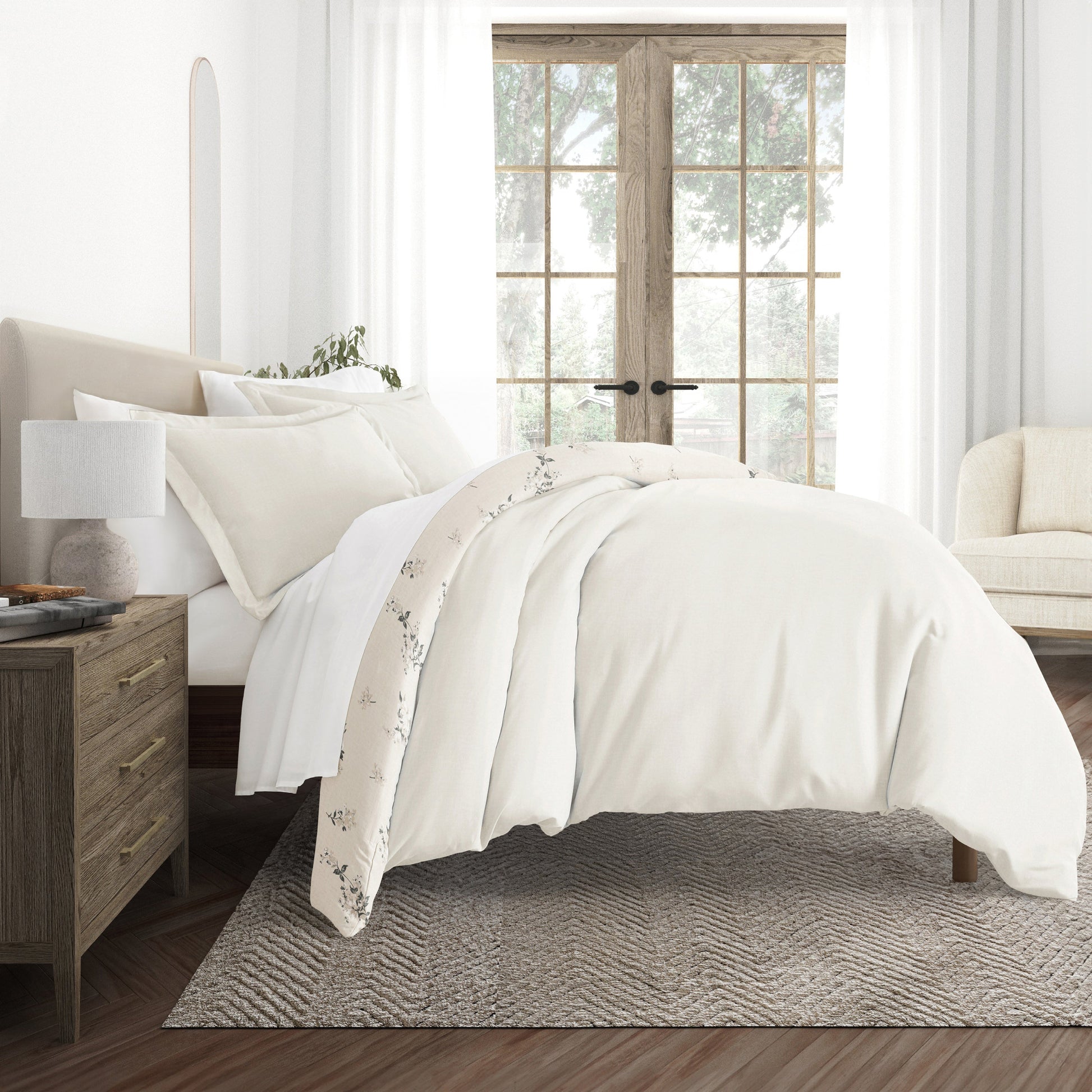 Delicate Floral Patterned Reversible Duvet Cover Set