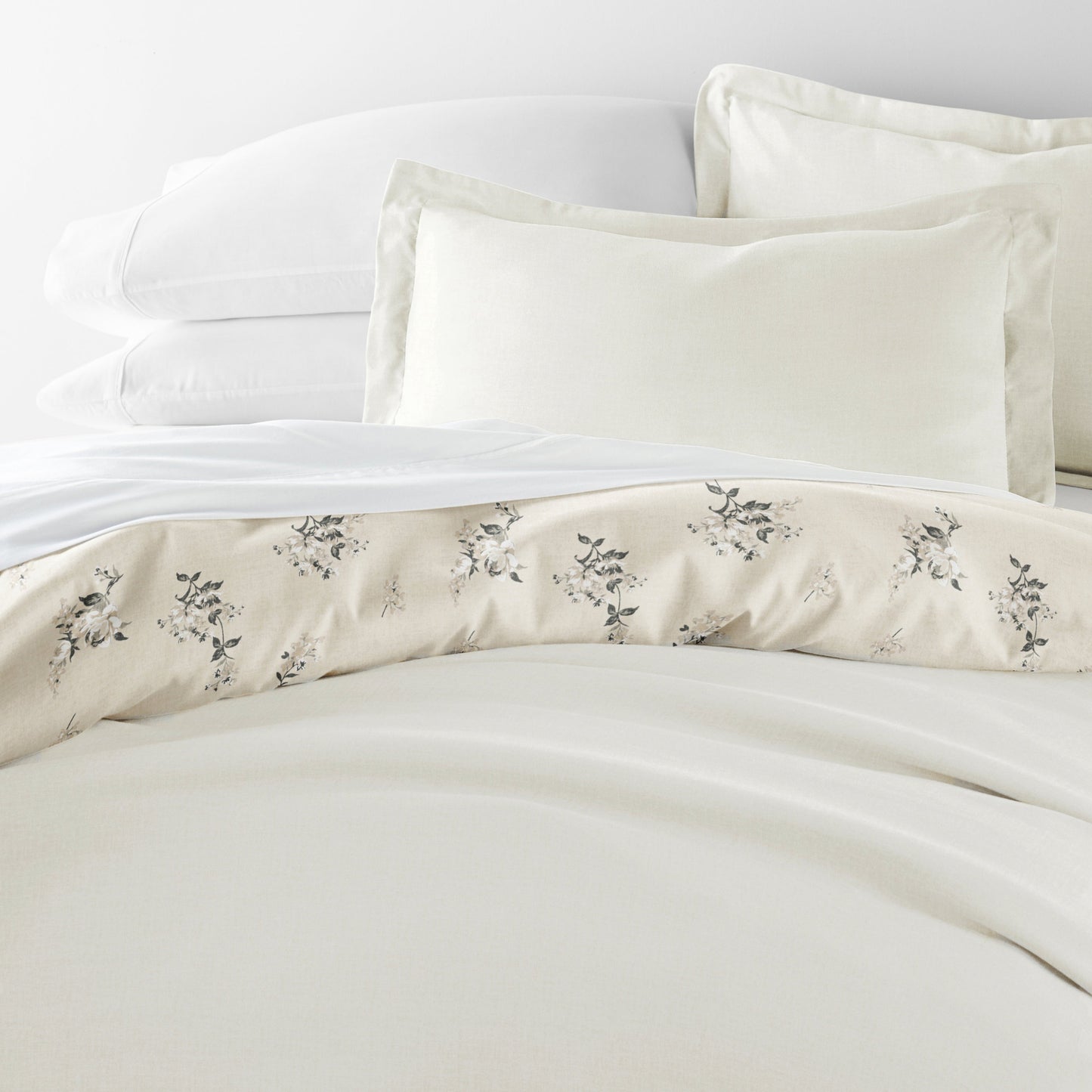 Delicate Floral Patterned Reversible Duvet Cover Set