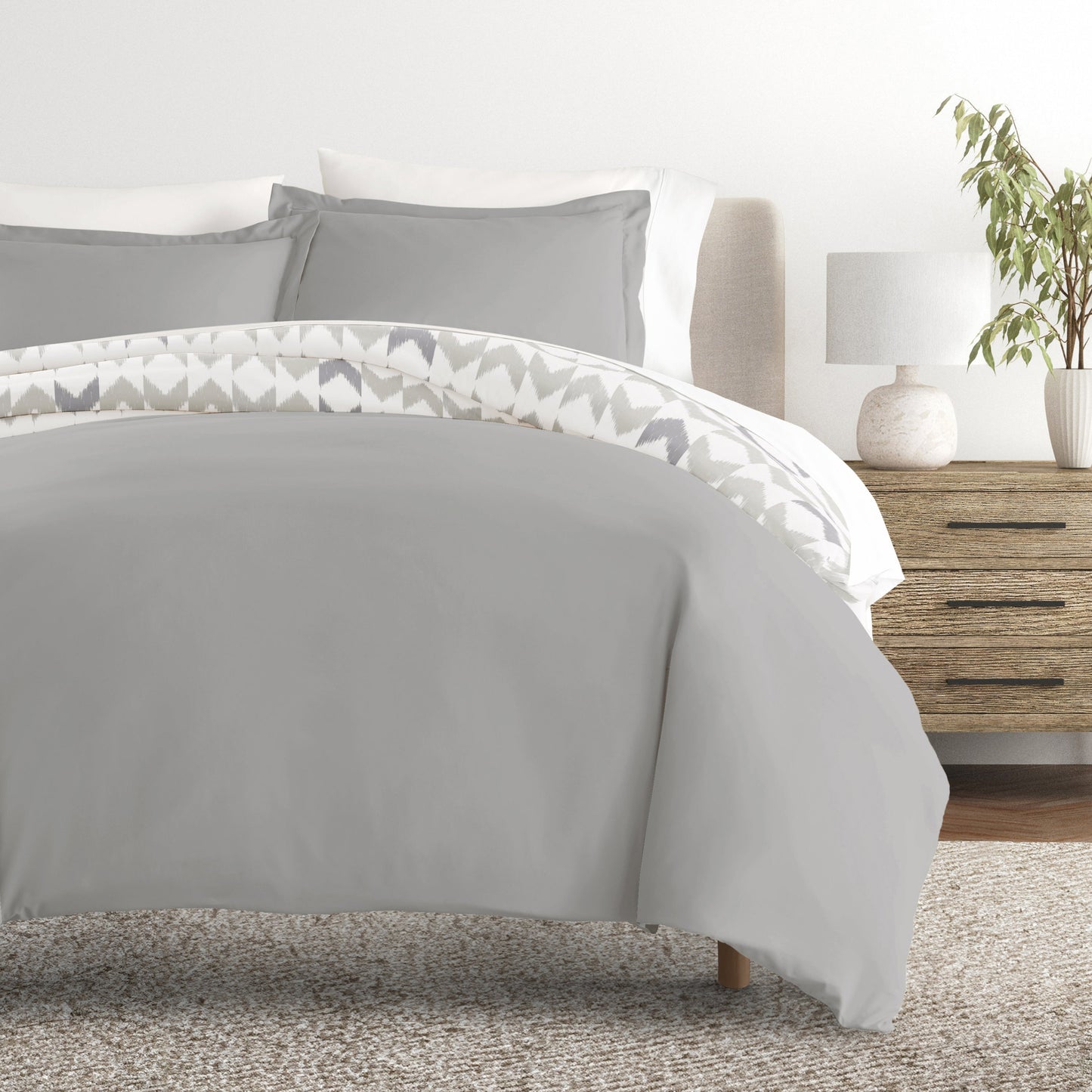Chevron Sleep Patterned Reversible Duvet Cover Set