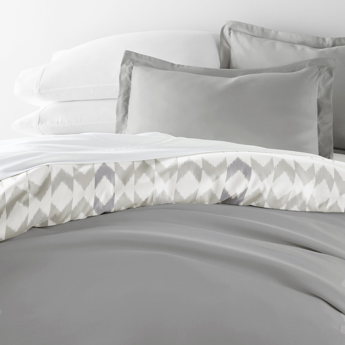 Chevron Sleep Patterned Reversible Duvet Cover Set