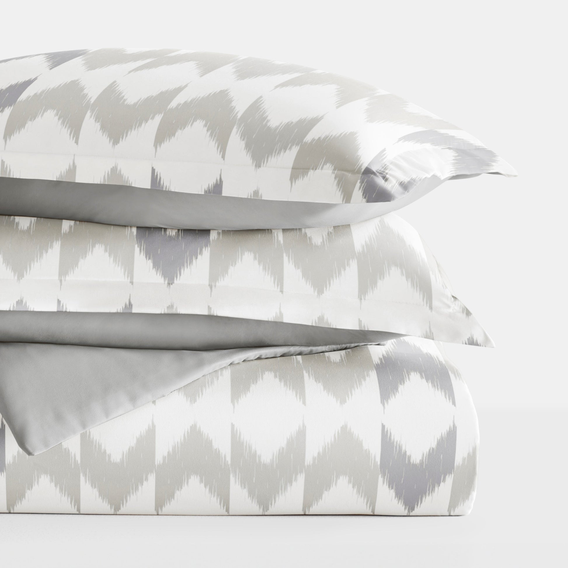 Chevron Sleep Patterned Reversible Duvet Cover Set