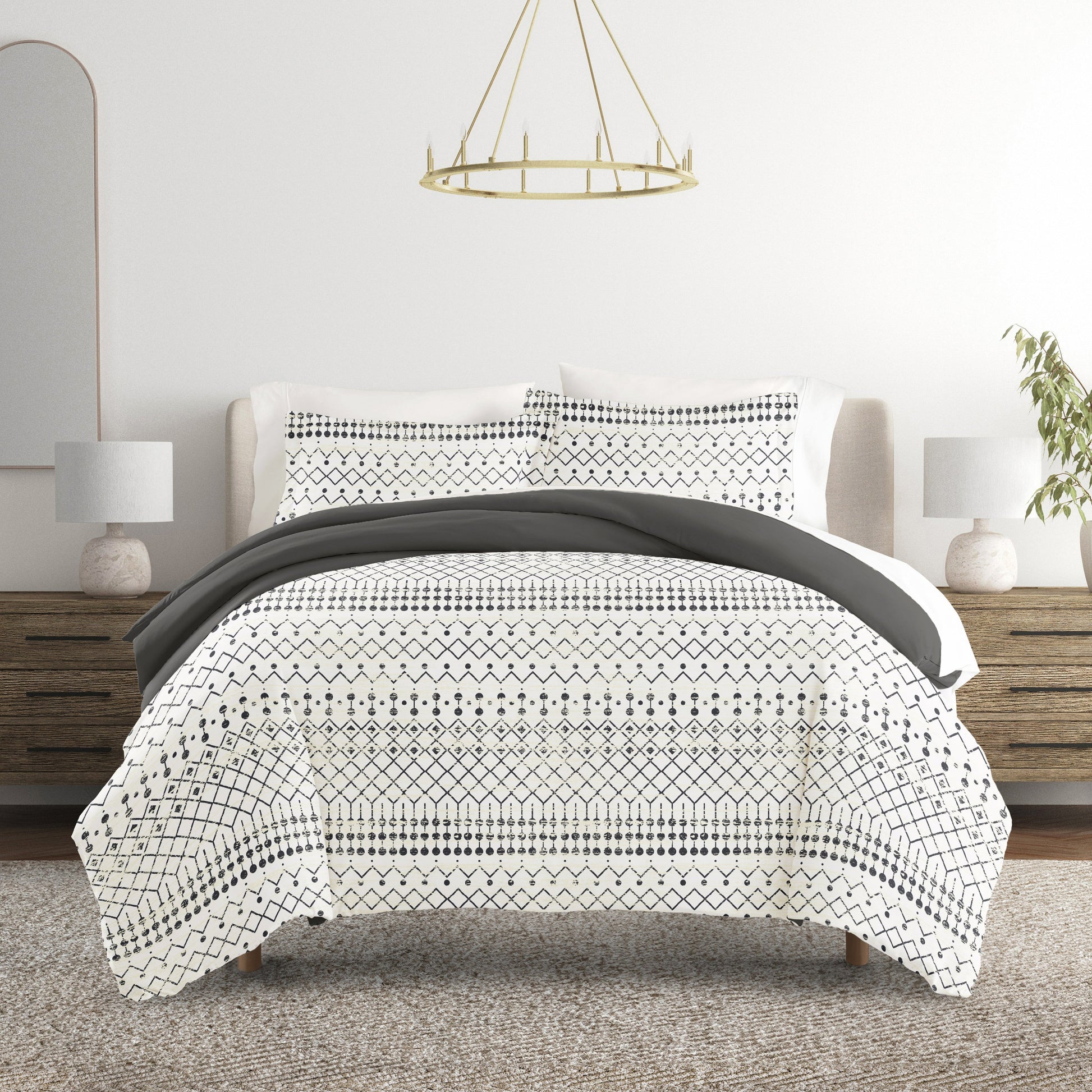 Etched Gate Patterned Reversible Duvet Cover Set