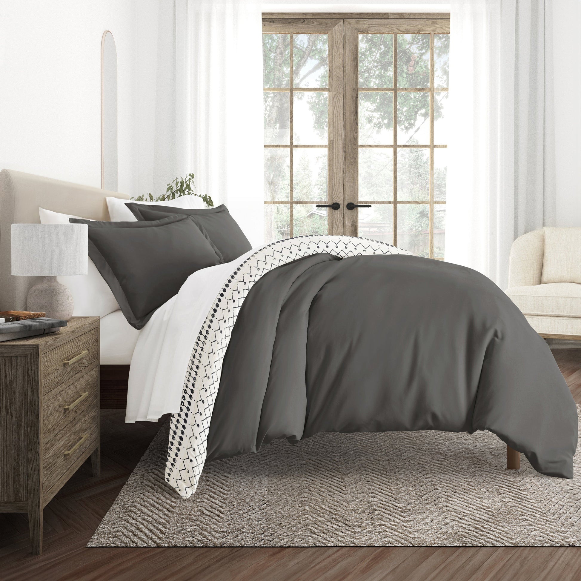 Etched Gate Patterned Reversible Duvet Cover Set