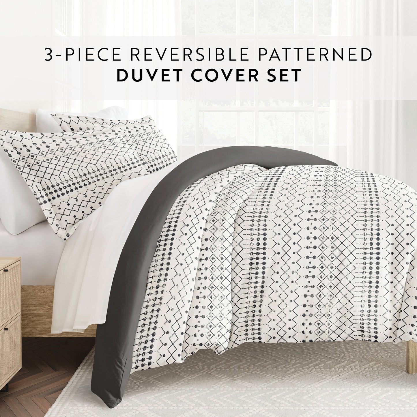 Etched Gate Patterned Reversible Duvet Cover Set