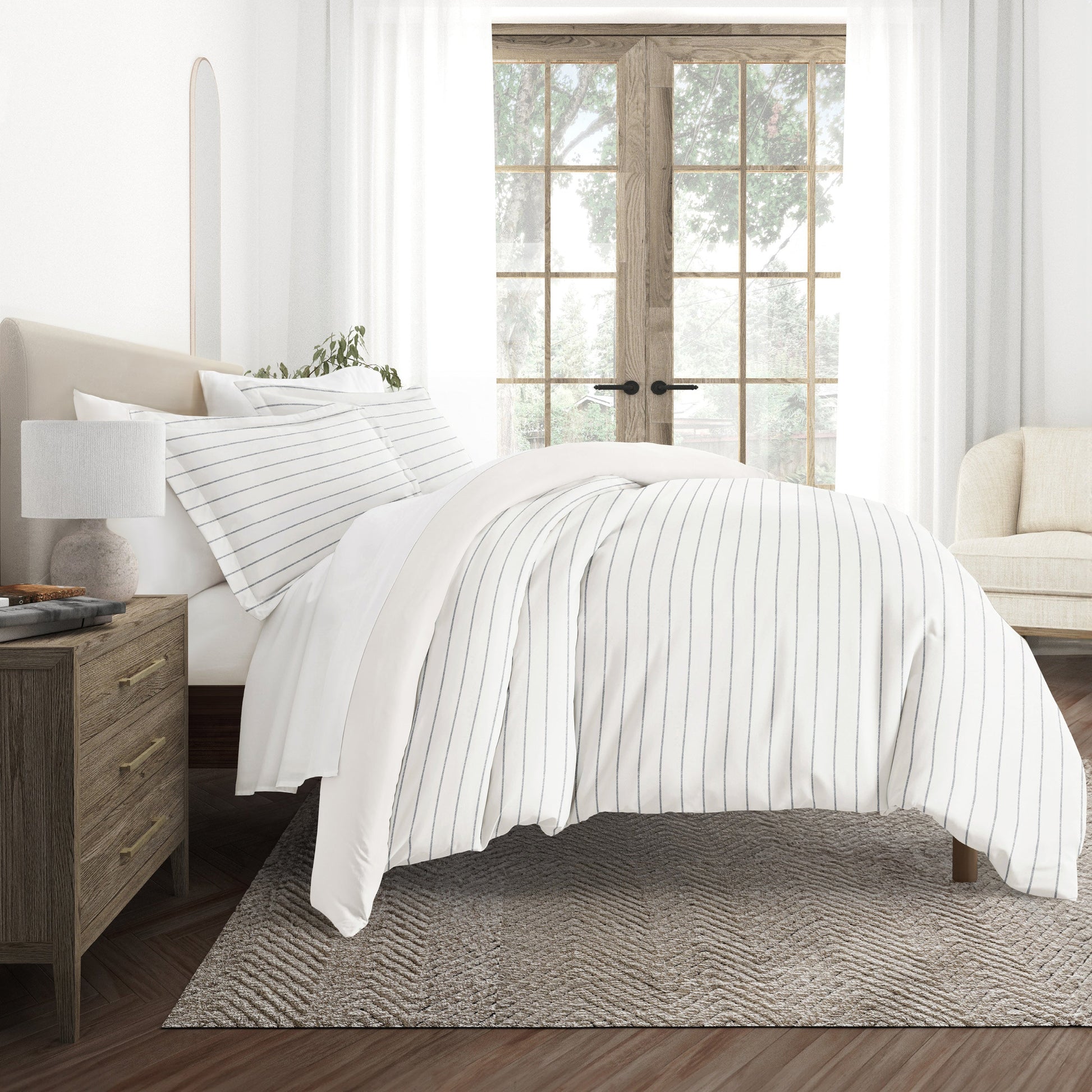Harbor Stripe Patterned Reversible Duvet Cover Set