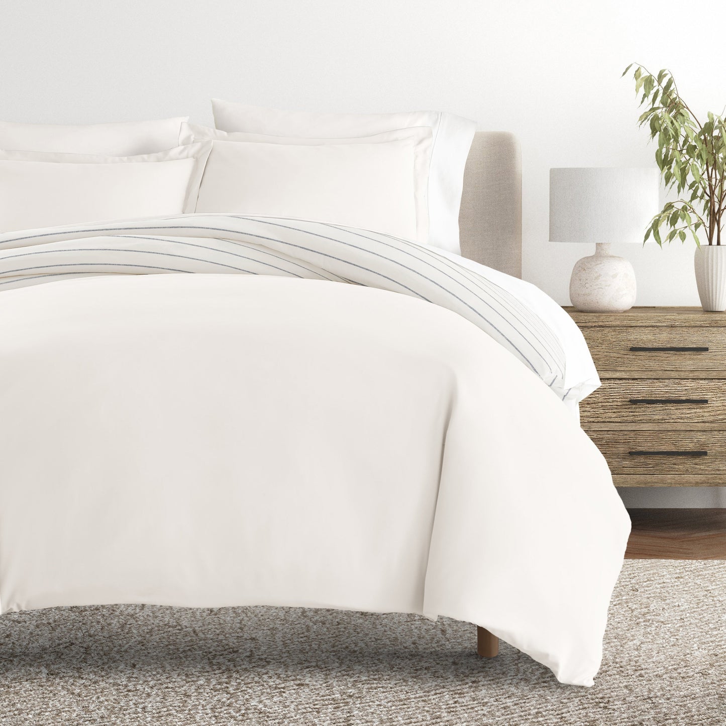 Harbor Stripe Patterned Reversible Duvet Cover Set