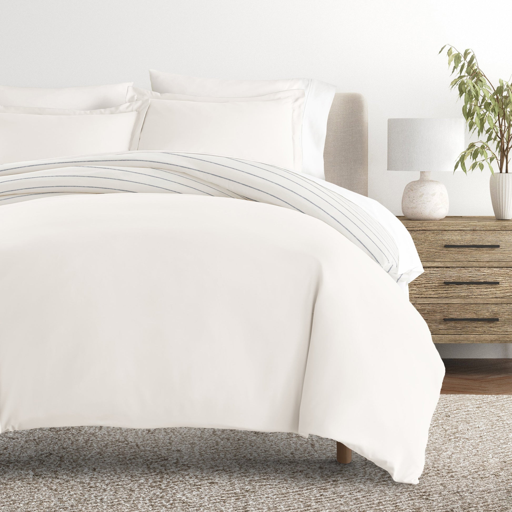 Harbor Stripe Patterned Reversible Duvet Cover Set