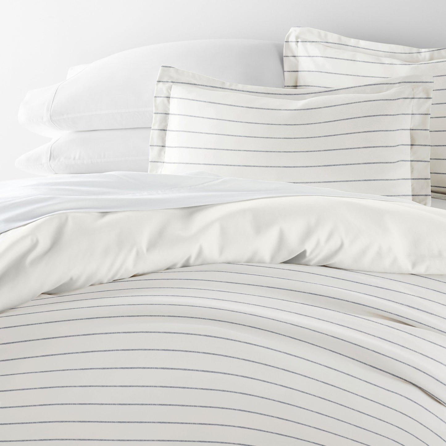 Harbor Stripe Patterned Reversible Duvet Cover Set