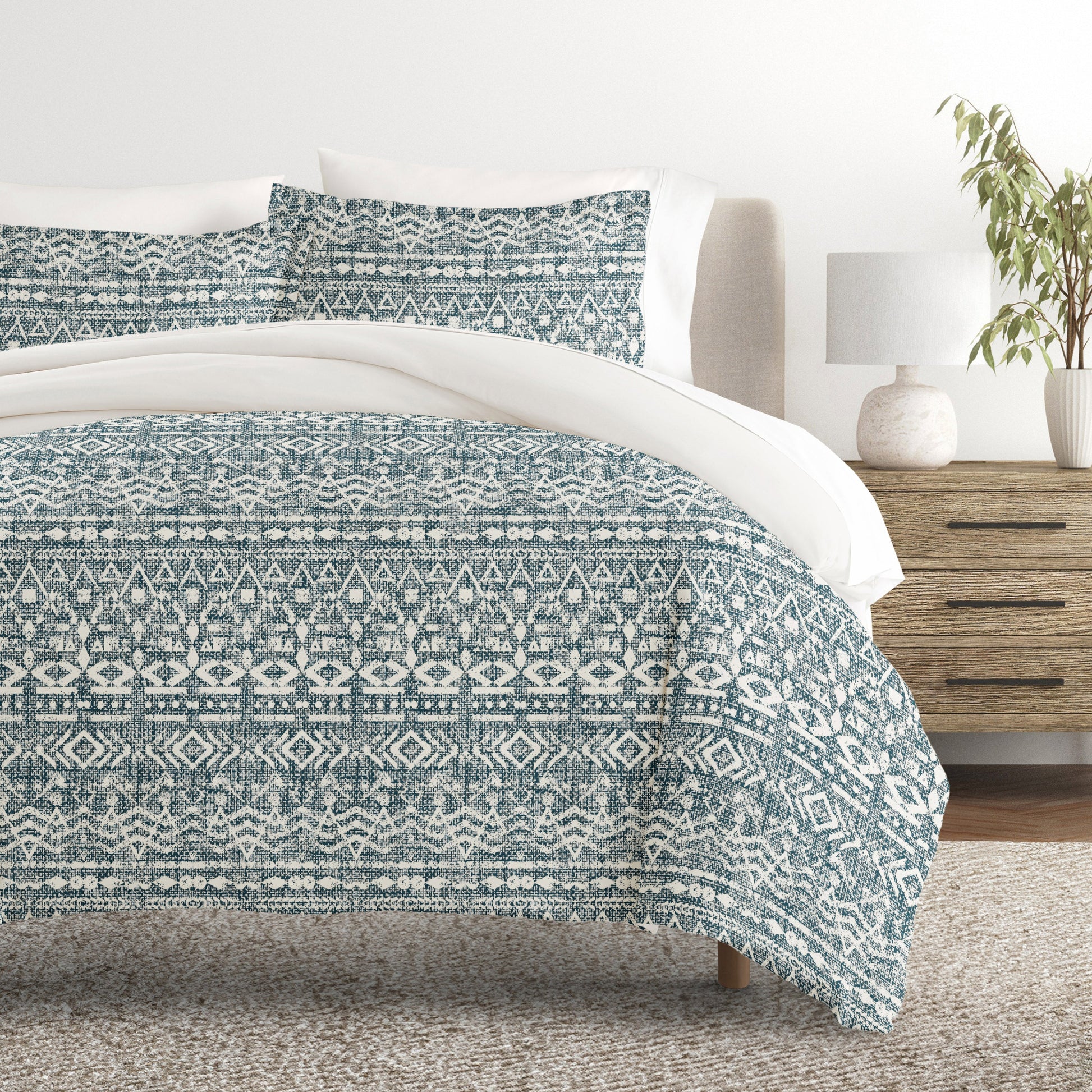 Modern Rustic Patterned Reversible Duvet Cover Set