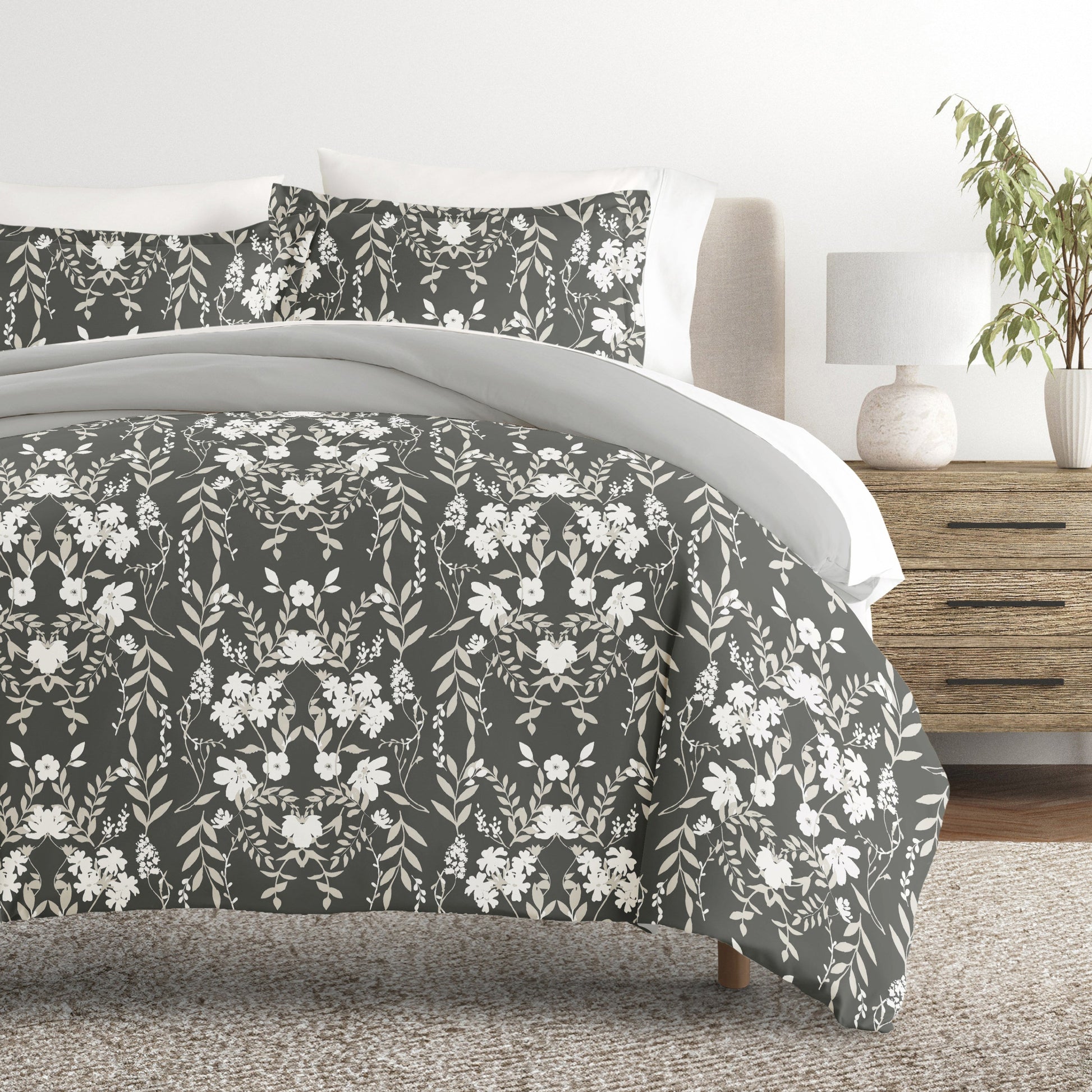 Secret Garden Patterned Reversible Duvet Cover Set