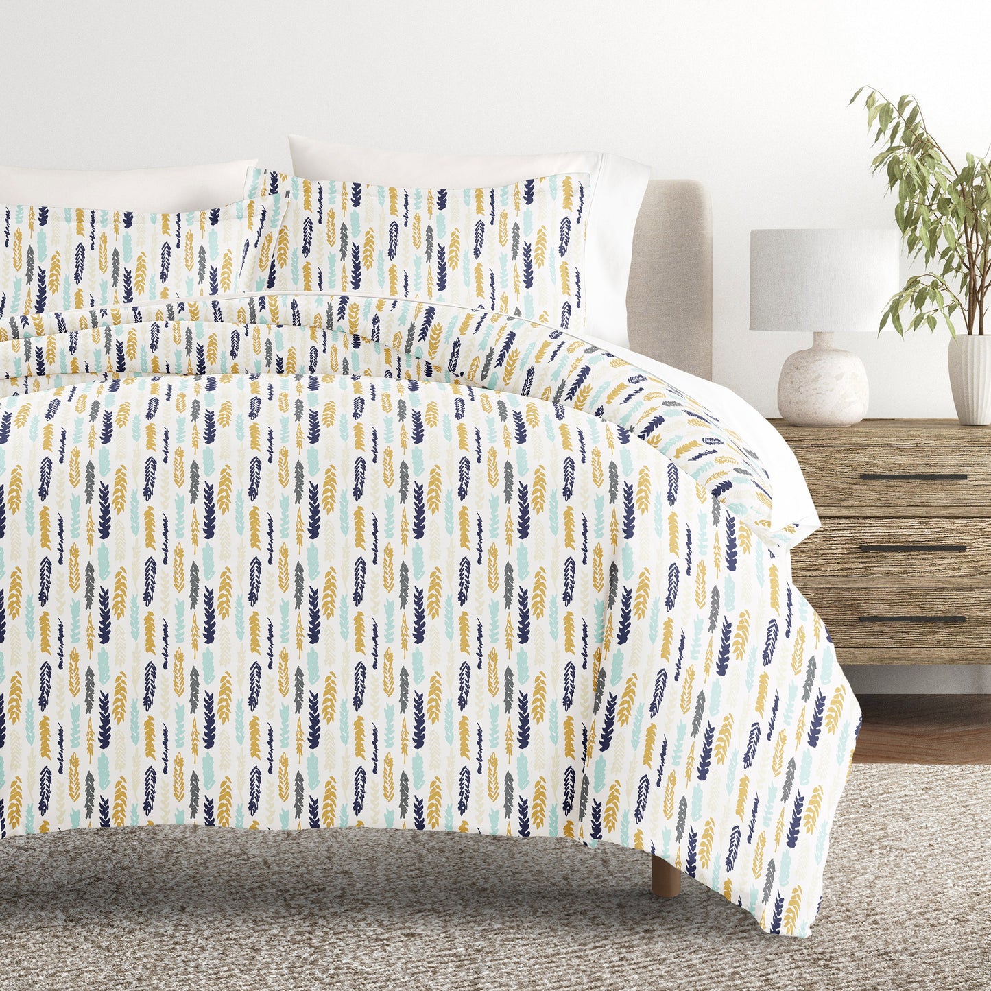 Feathers Patterned Duvet Cover Set
