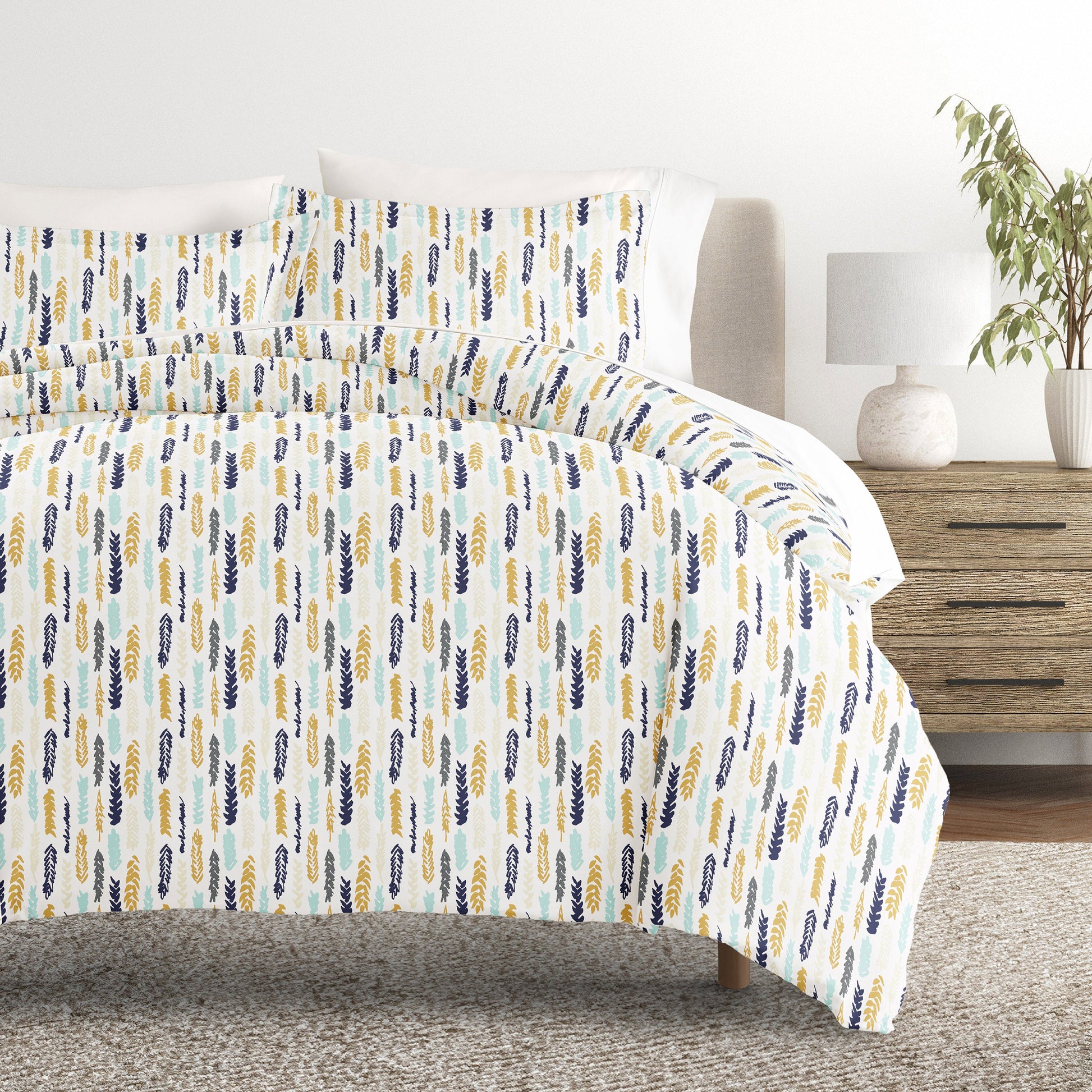 Feathers Patterned Duvet Cover Set