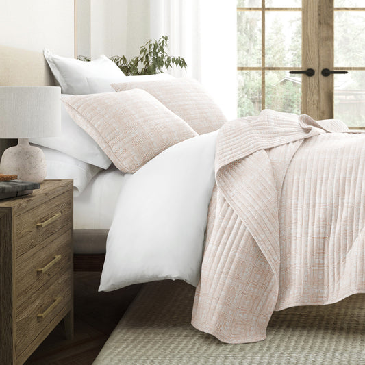 Geometric Maze Patterned Quilted Coverlet Set