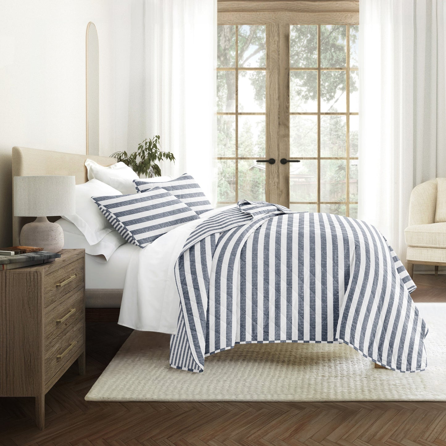 Classic Stripe Patterned Quilted Coverlet Set