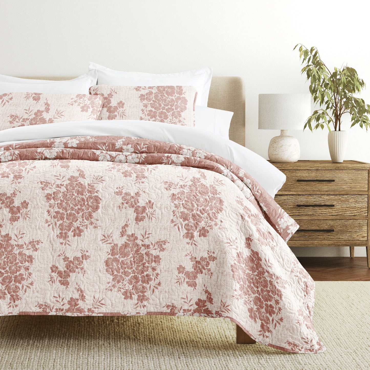 Distressed Bouquet Patterned Quilted Coverlet Set