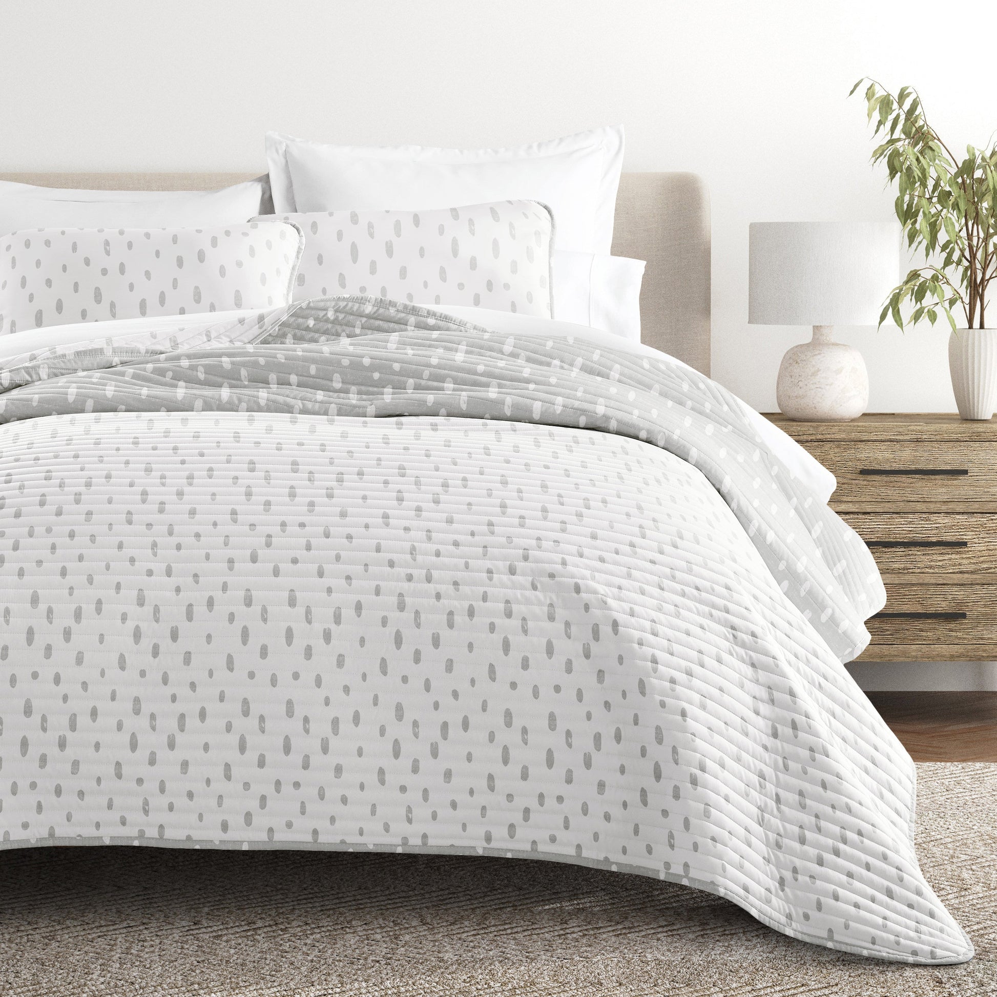 Neutral Dots Patterned Reversible Quilted Coverlet Set