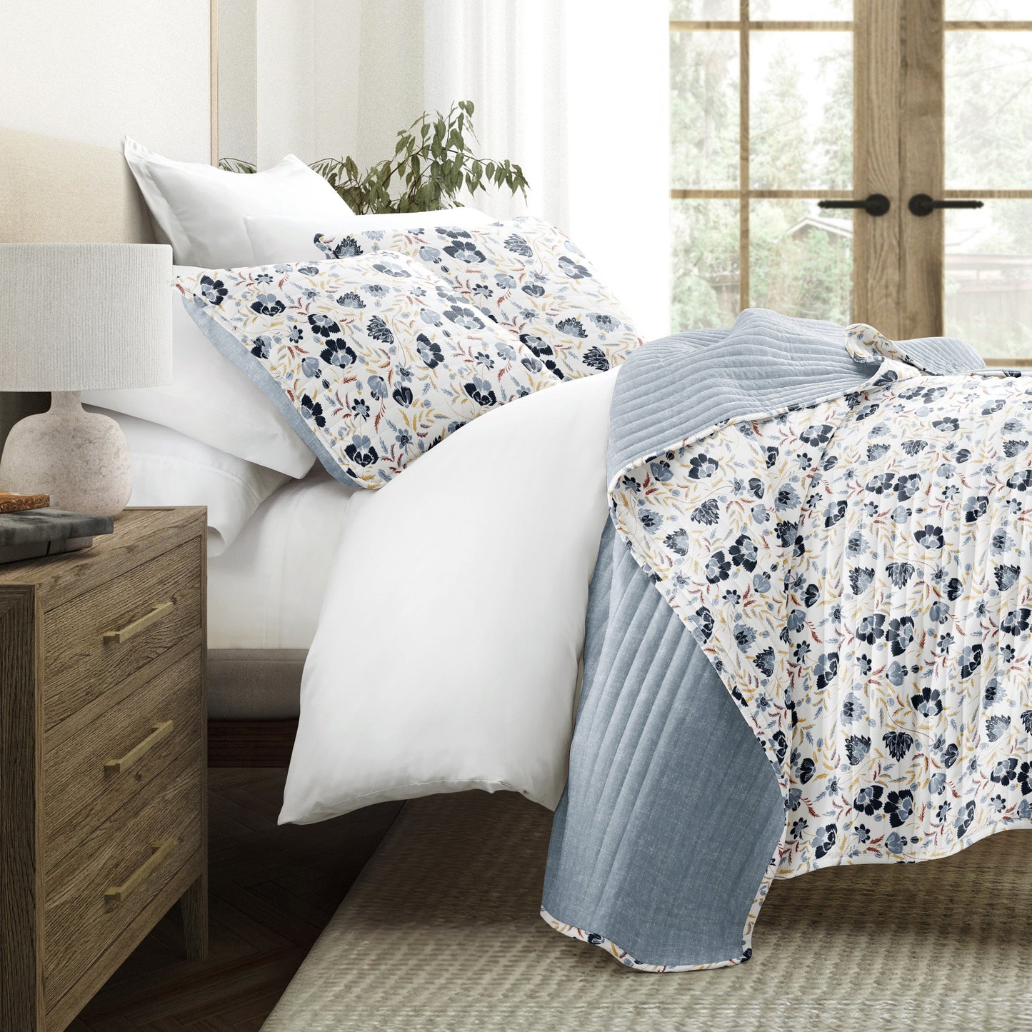 French Jacobean Patterned Quilted Coverlet Set