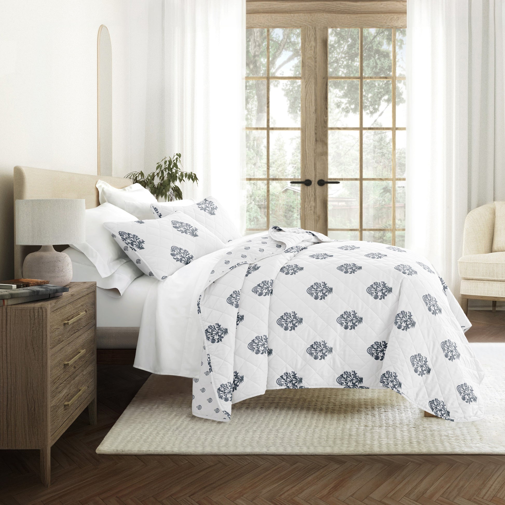 Stamped Bloom Patterned Quilted Coverlet Set