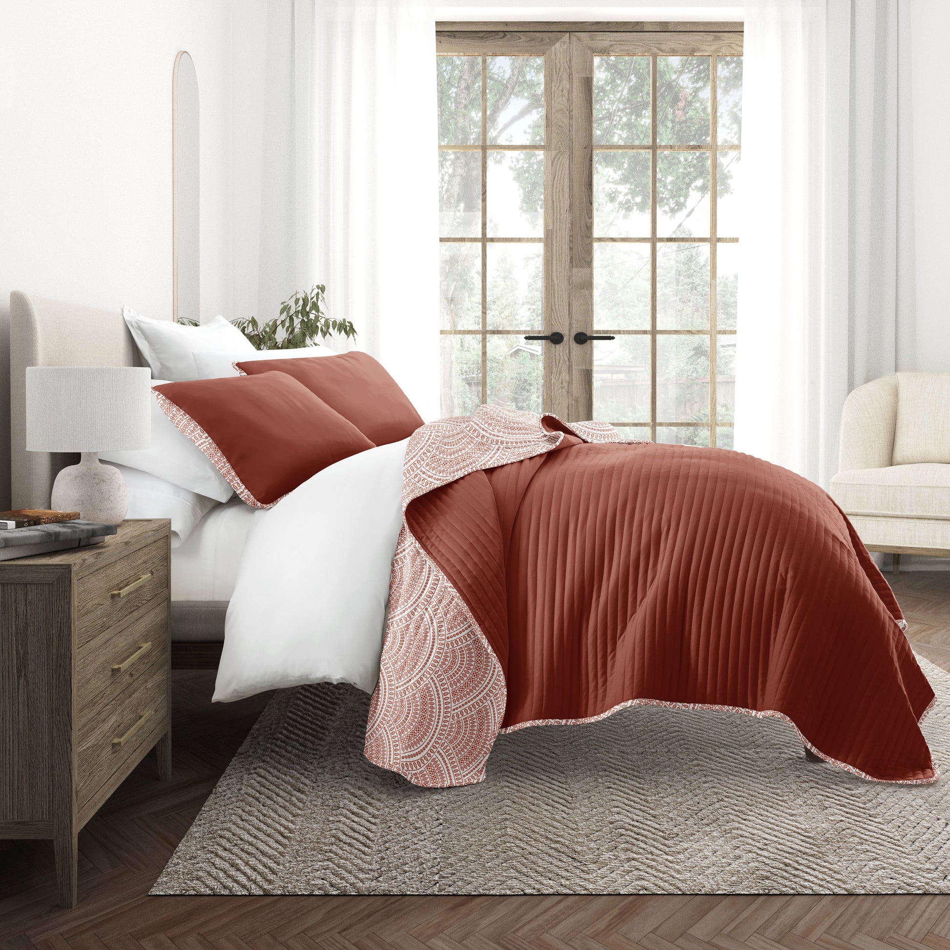Scalloped Patterned Reversible Quilted Coverlet Set