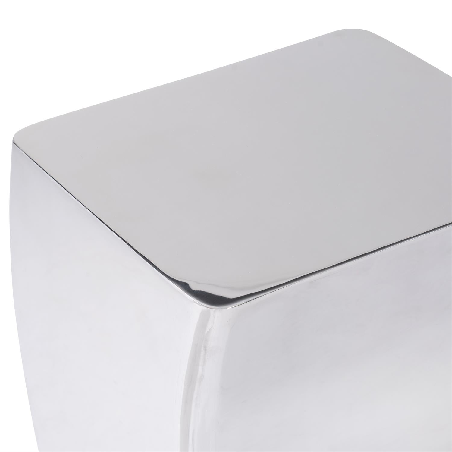 Bernhardt Joss Accent Table — 338113