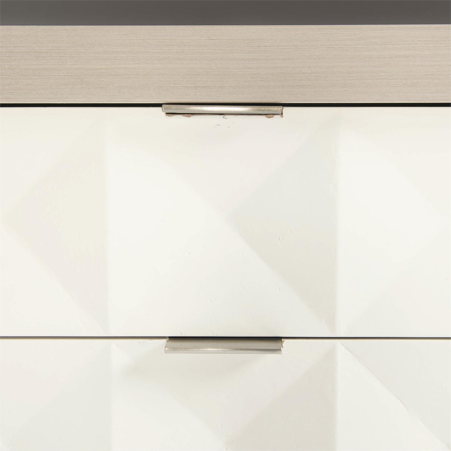 Bernhardt Axiom Dresser — 381056