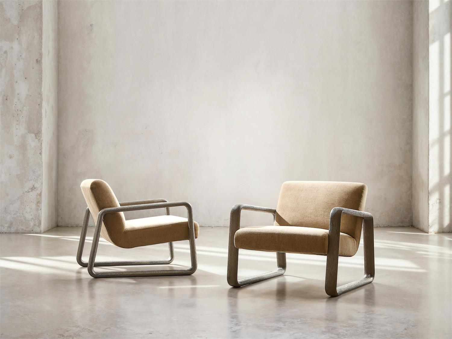 Bernhardt Aston Fabric Chair — B3022