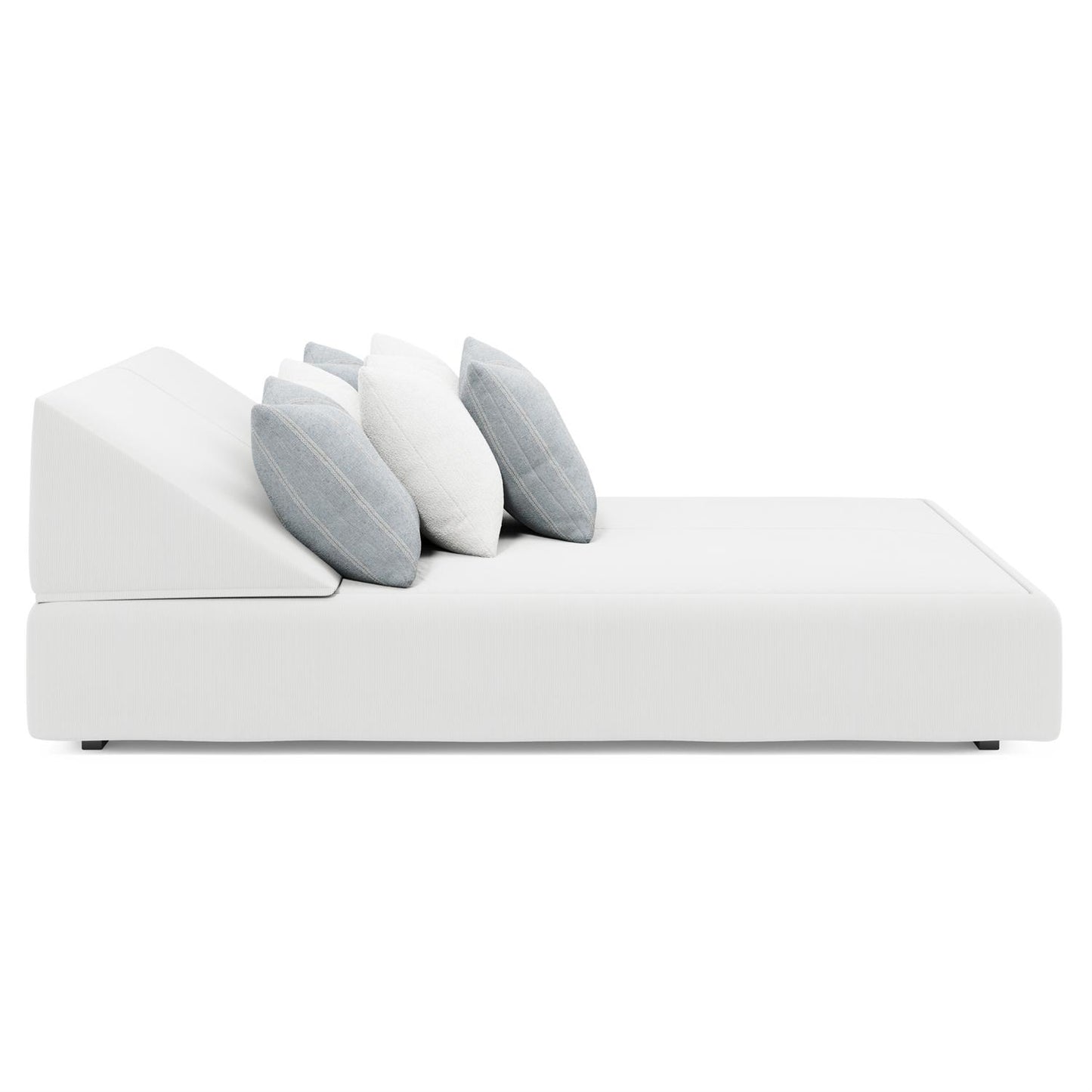 Bernhardt Rio Outdoor Daybed — O1389O