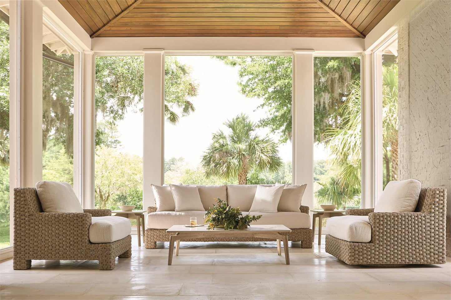 Bernhardt Trieste Outdoor Swivel Chair — O1413S