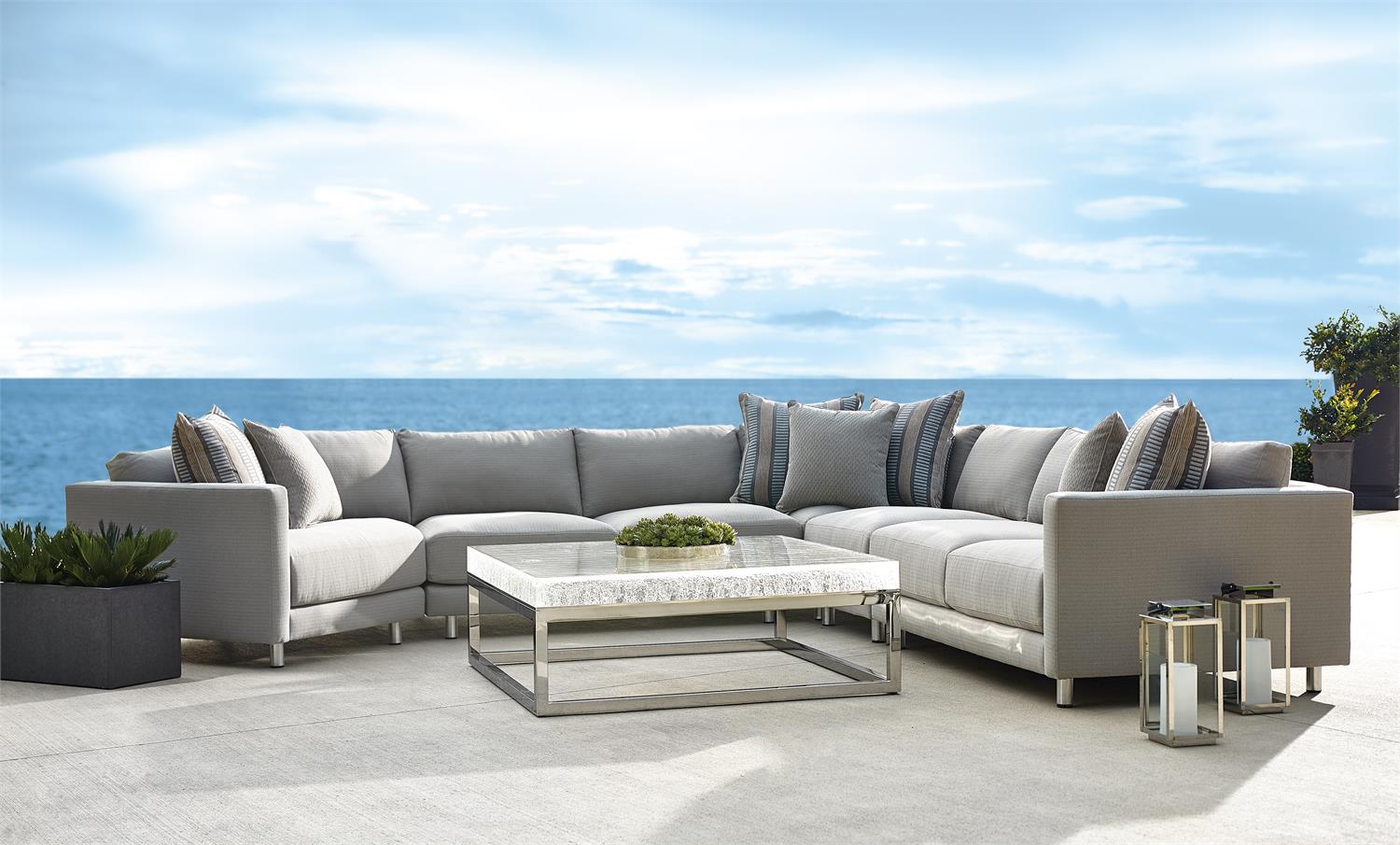 Bernhardt Avanni Outdoor Left Arm Cuddler — O8034