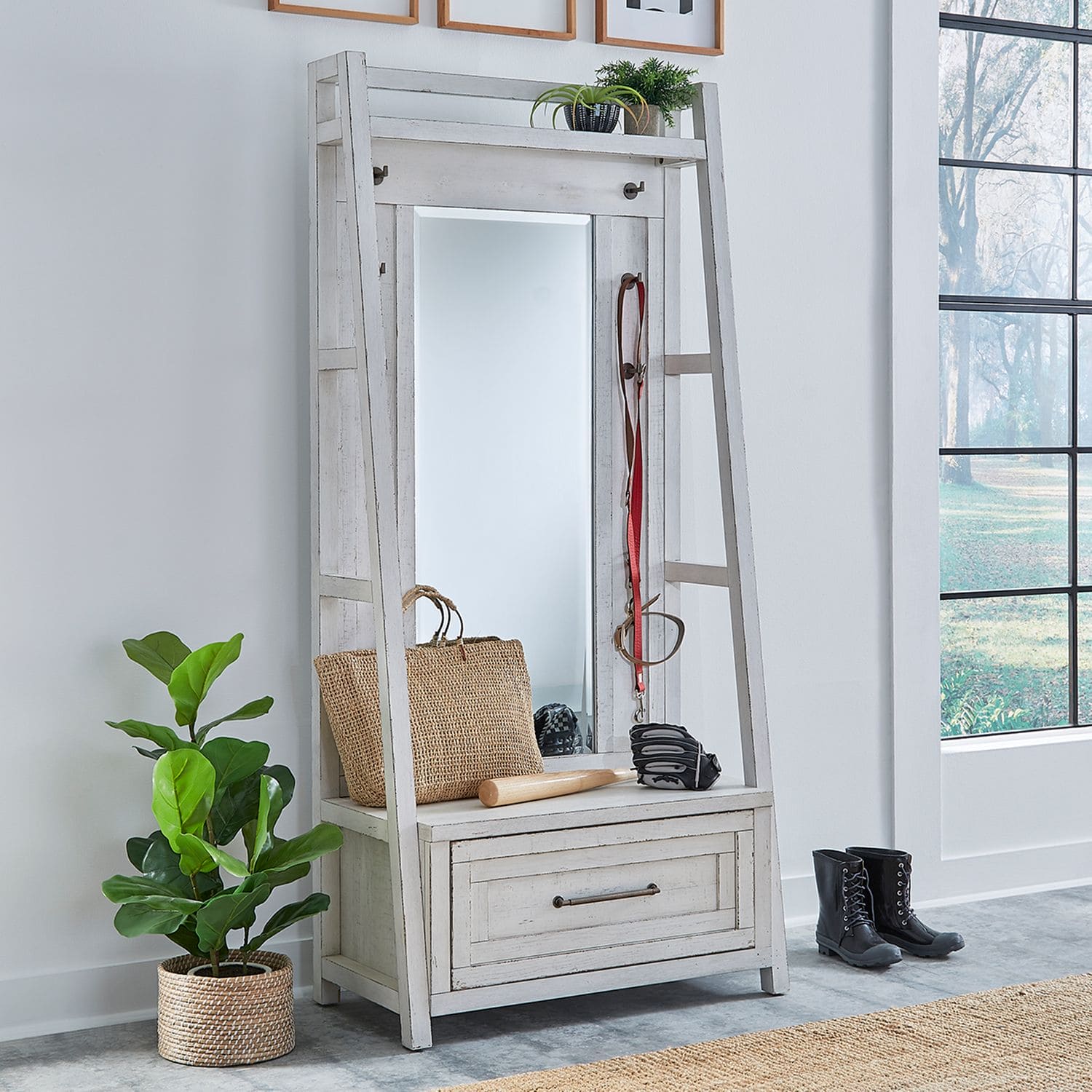 Accessories > Coat Rack