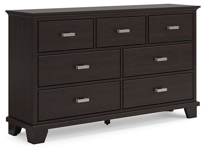 Covetown King Panel Bed with Dresser