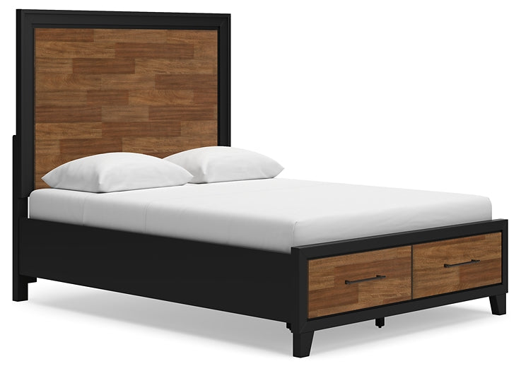Kraeburn  Panel Storage Bed