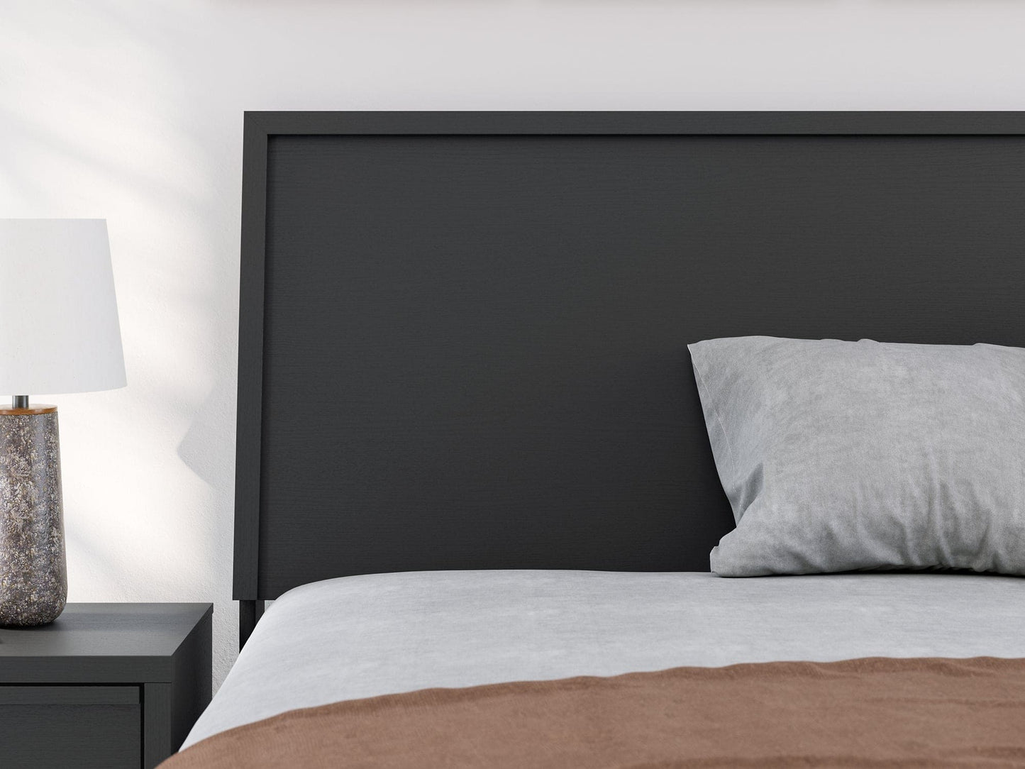 Ashley Express - Danziar Full Panel Bed