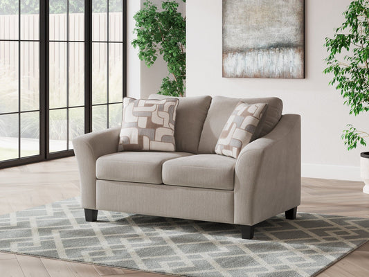 Willarae Loveseat