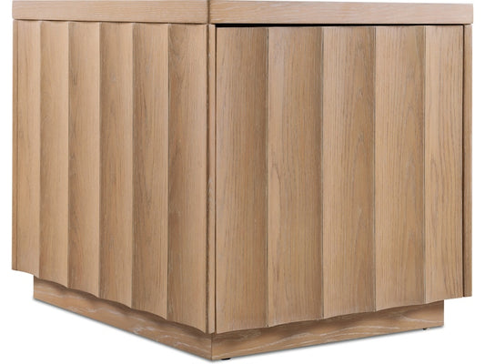 Hooker Furniture Living Room Commerce and Market Willow End Table