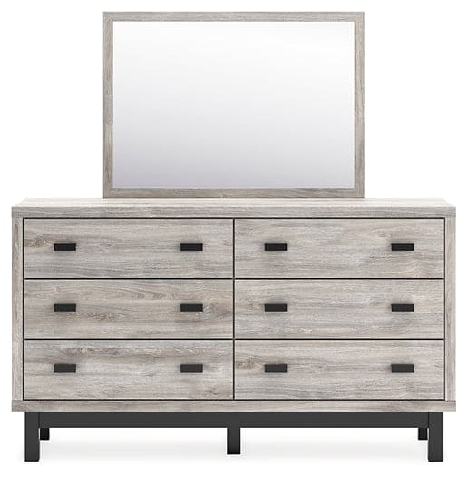 Vessalli Queen Panel Headboard with Mirrored Dresser and Nightstand