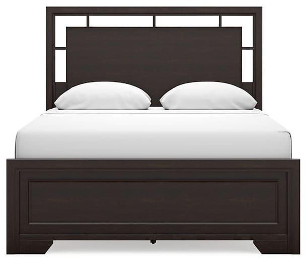 Covetown Queen Panel Bed with Mirrored Dresser and Nightstand