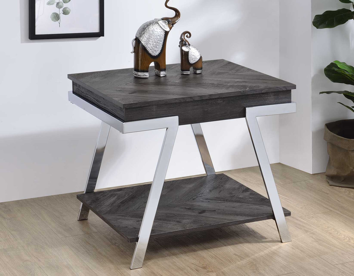 Roma

Lift-Top Cocktail Table
End Table
Sofa Table